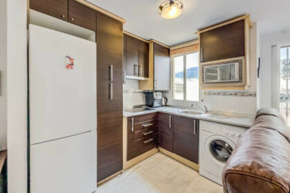 644abdb99eb85086a4d24dae2f6989e2 - 13