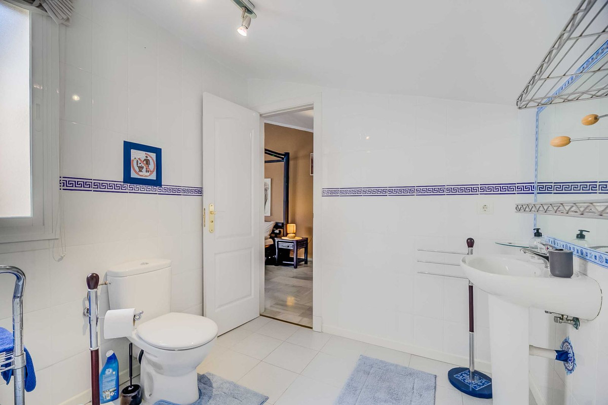 644abdb99eb85086a4d24dae2f6989e2 - 17