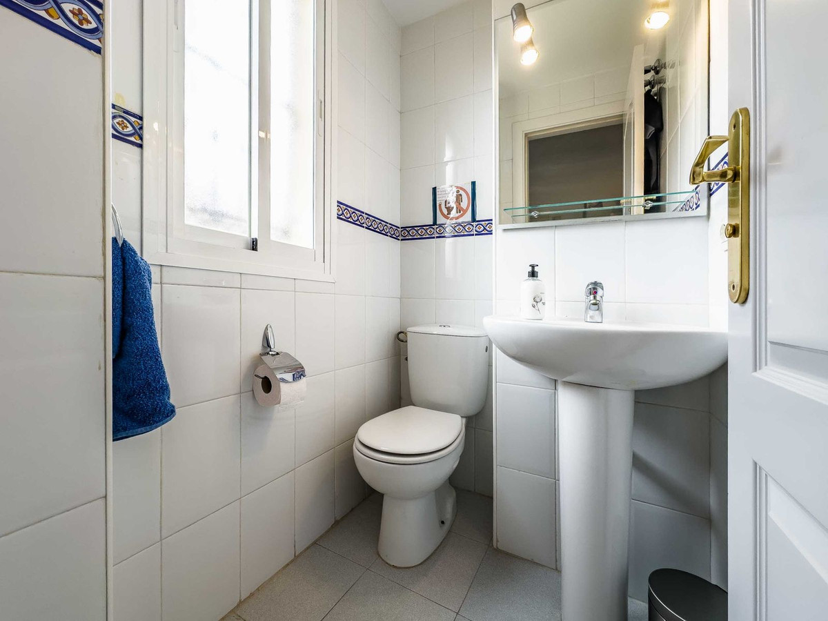 644abdb99eb85086a4d24dae2f6989e2 - 18