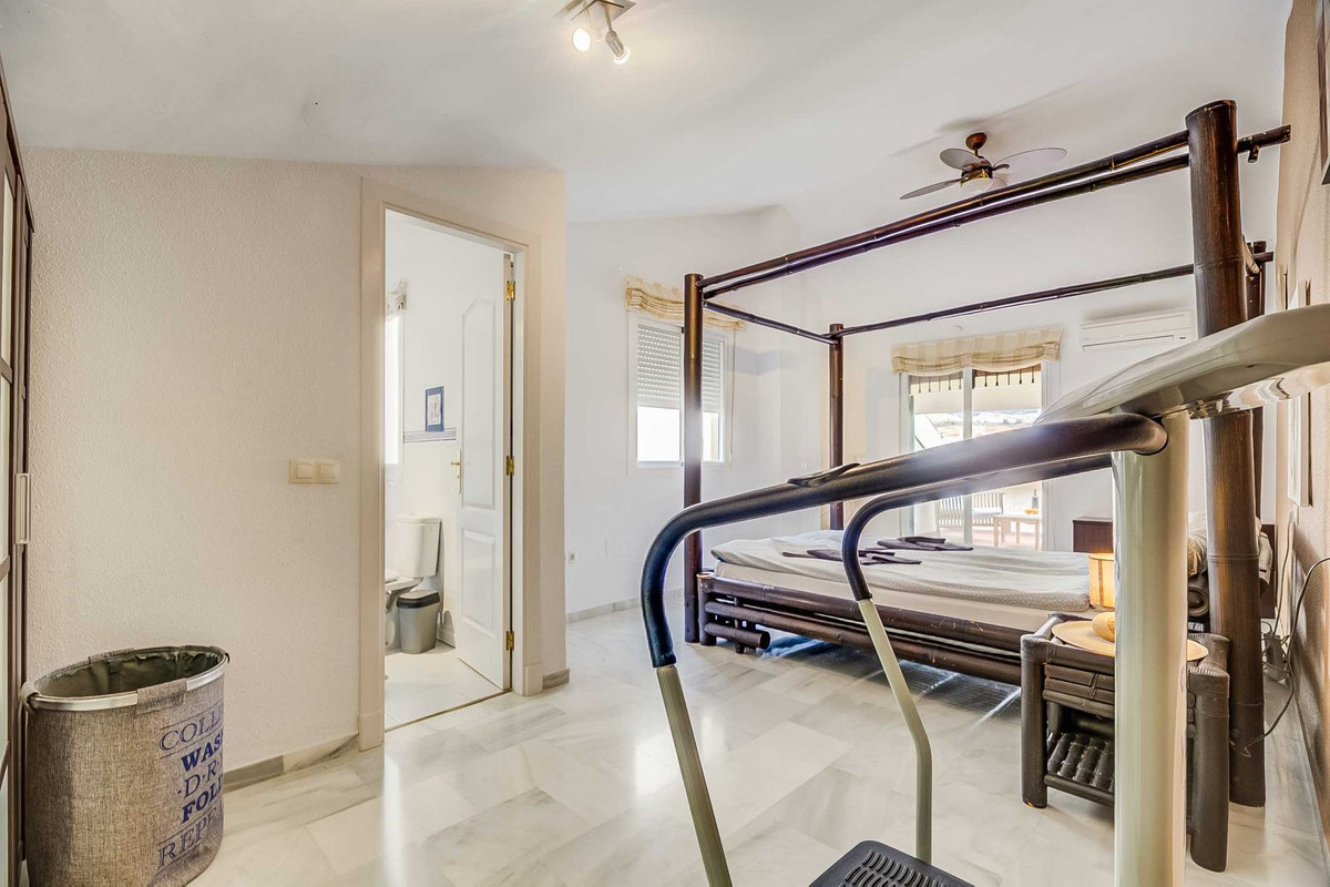 644abdb99eb85086a4d24dae2f6989e2 - 9