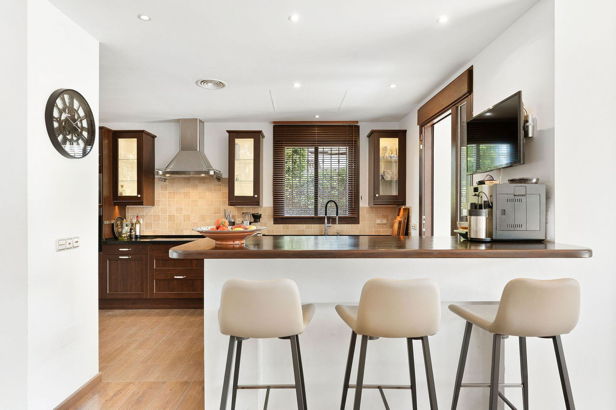 645d059ee7dcdca0e7062971efd00106 - 13