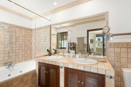 645d059ee7dcdca0e7062971efd00106 - 18