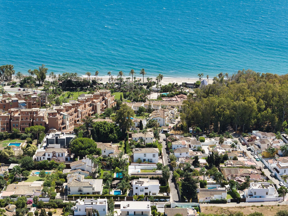 645d059ee7dcdca0e7062971efd00106 - 33