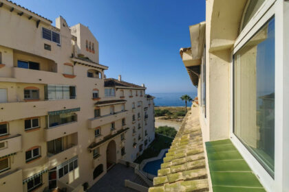 647451a8c86b0936ebcdb9c85461e58b - 11