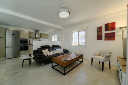 647451a8c86b0936ebcdb9c85461e58b - 13