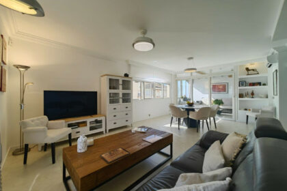 647451a8c86b0936ebcdb9c85461e58b - 14