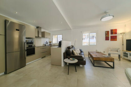 647451a8c86b0936ebcdb9c85461e58b - 15