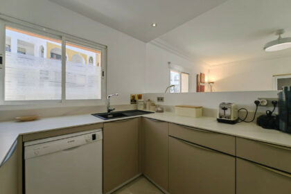 647451a8c86b0936ebcdb9c85461e58b - 20