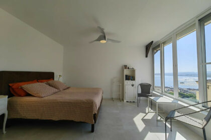 647451a8c86b0936ebcdb9c85461e58b - 25