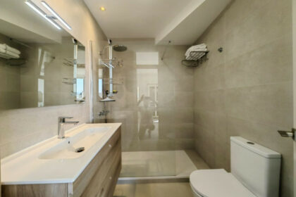 647451a8c86b0936ebcdb9c85461e58b - 5