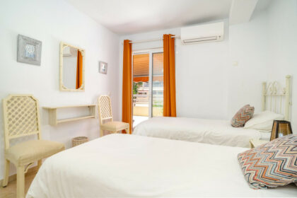 6589b0574e2926c0e22862d8caa0f374 - 26