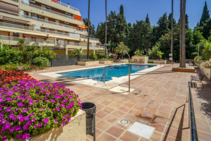 6589b0574e2926c0e22862d8caa0f374 - 42