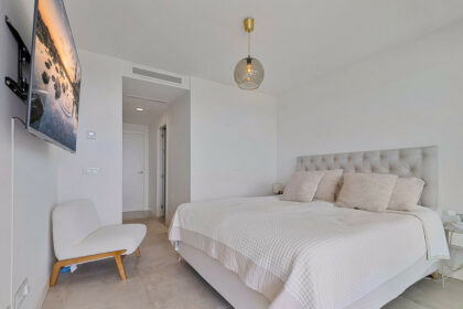 65c12e184dd62cedf4e93b8b3825d686 - 13