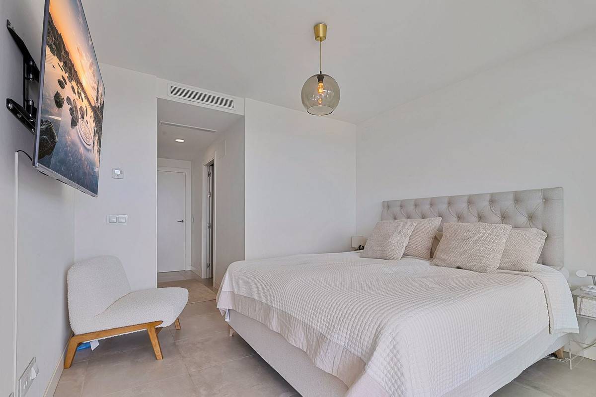 65c12e184dd62cedf4e93b8b3825d686 - 13