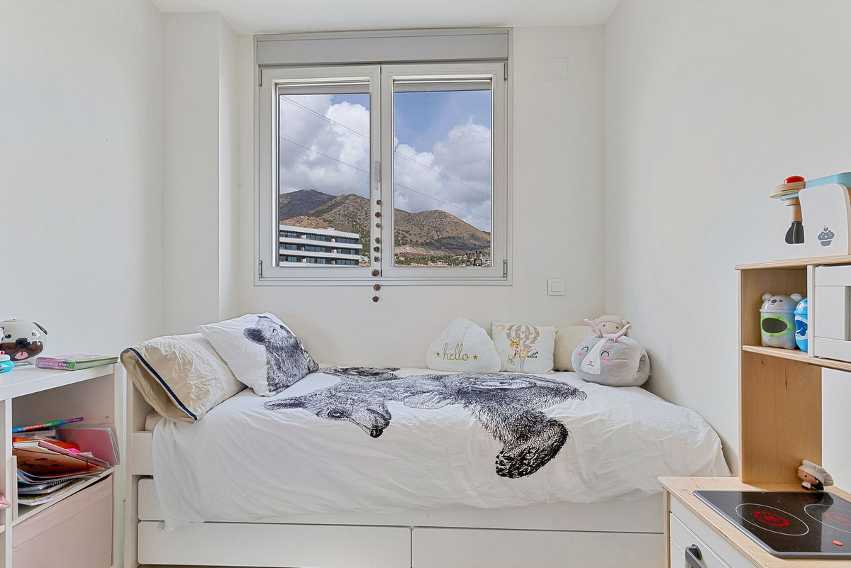 65c12e184dd62cedf4e93b8b3825d686 - 17