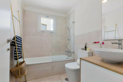 65c12e184dd62cedf4e93b8b3825d686 - 19