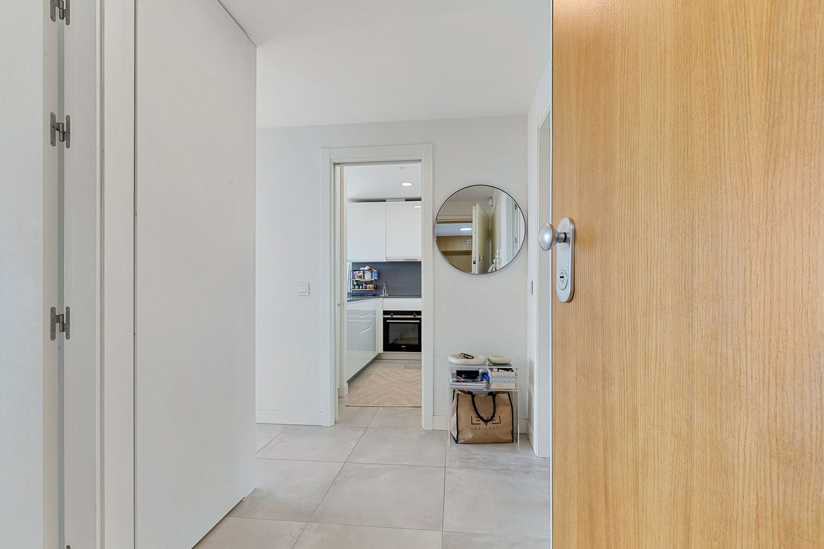 65c12e184dd62cedf4e93b8b3825d686 - 2