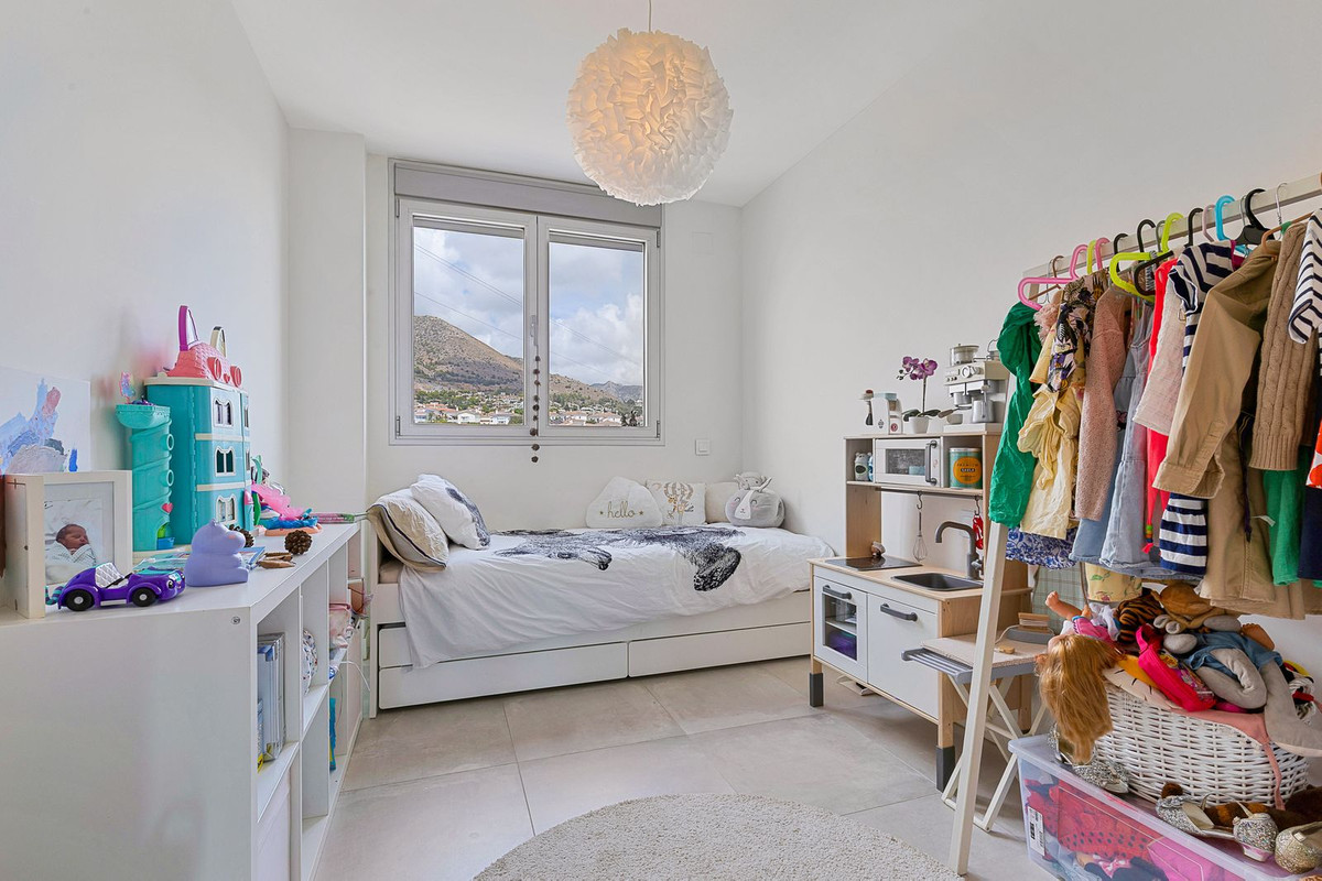 65c12e184dd62cedf4e93b8b3825d686 - 24