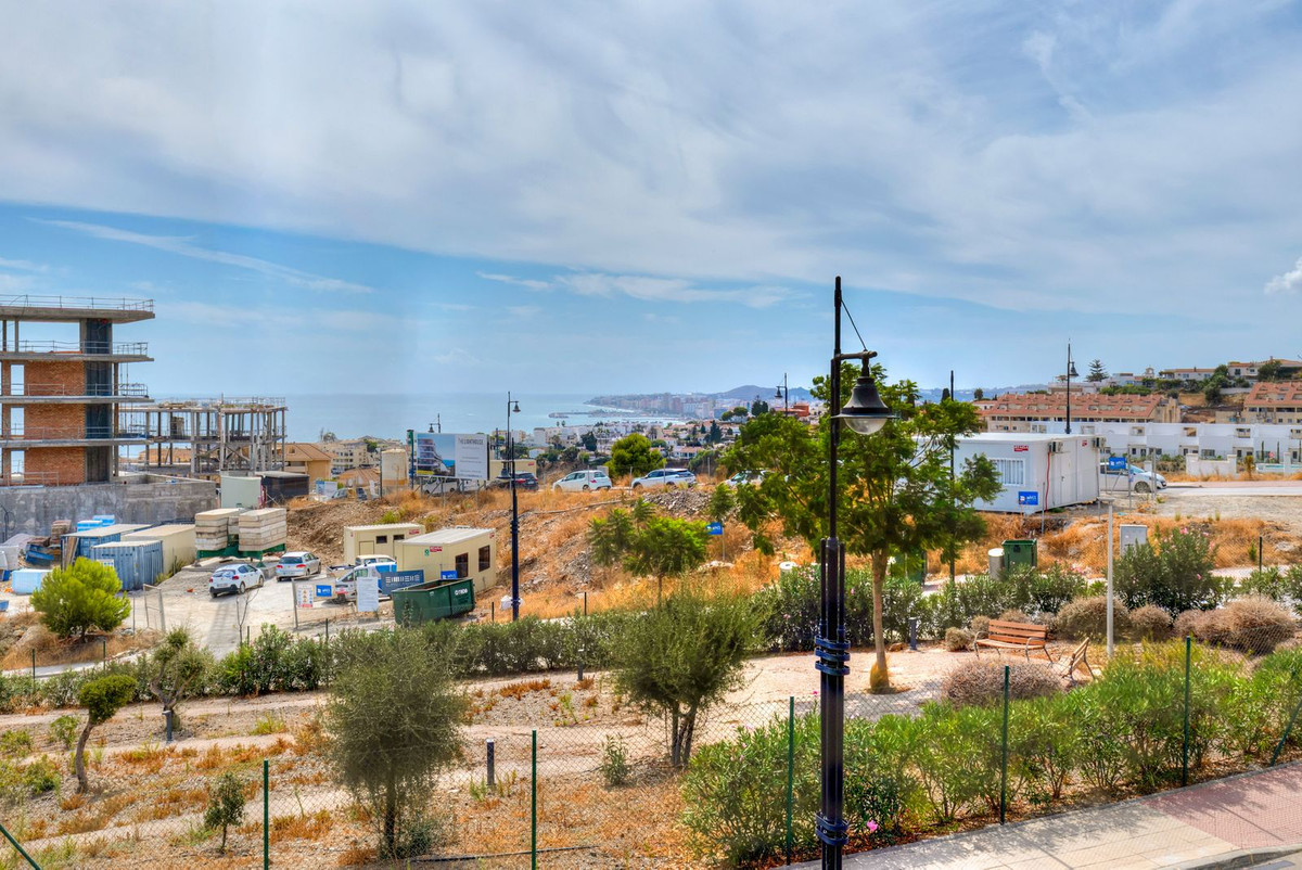 65c12e184dd62cedf4e93b8b3825d686 - 25