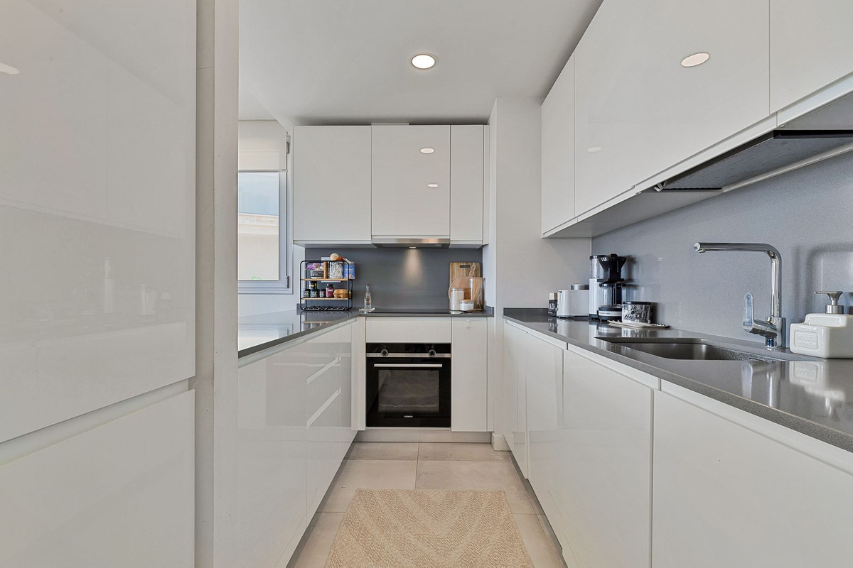 65c12e184dd62cedf4e93b8b3825d686 - 3