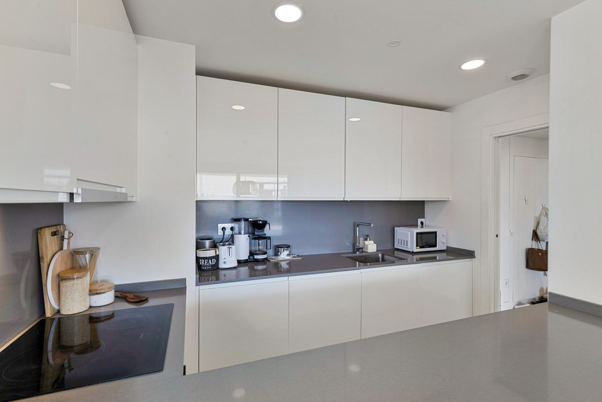 65c12e184dd62cedf4e93b8b3825d686 - 4