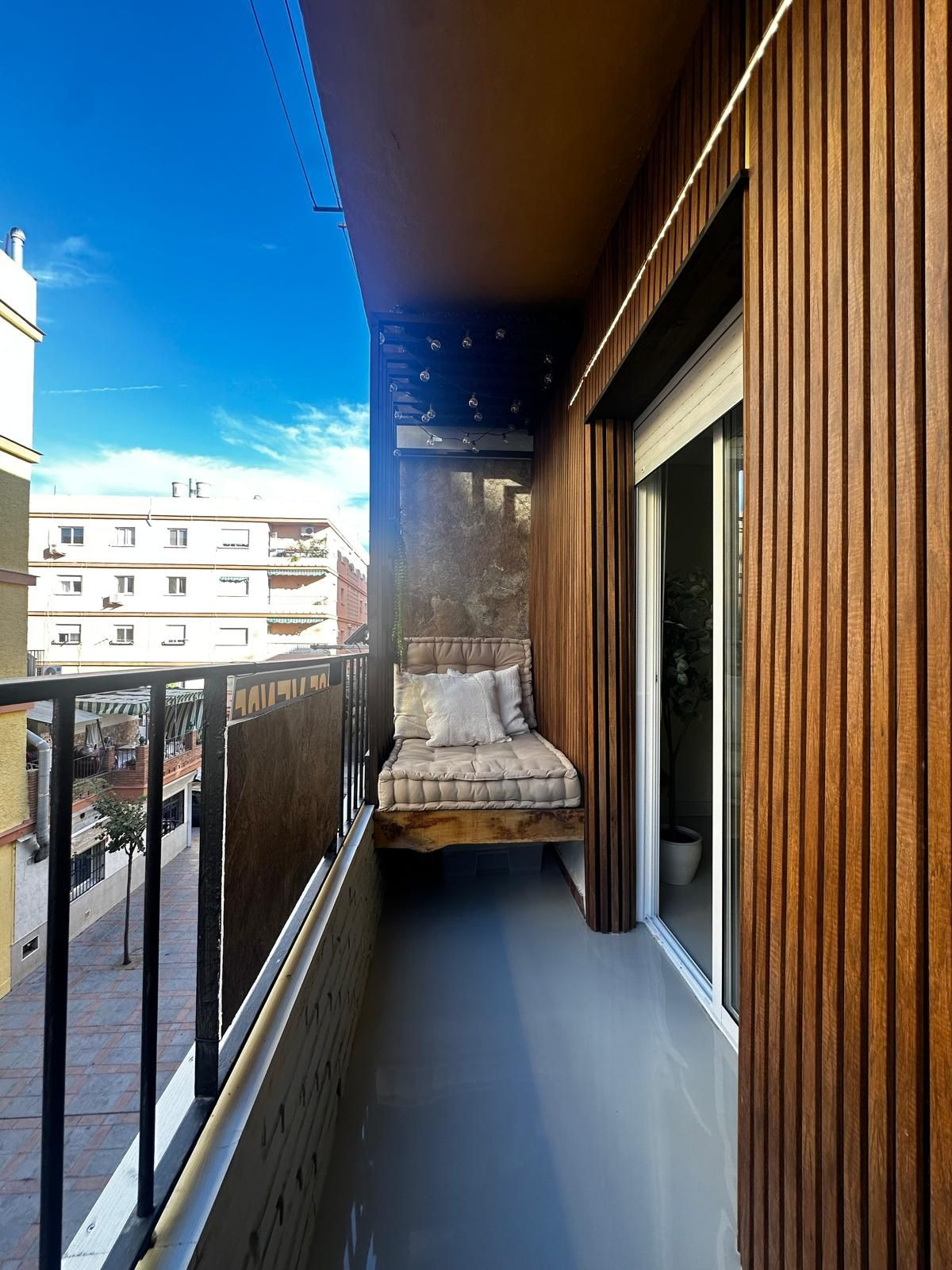 65c48c157ff01d6544282052bf45cdcf - 1