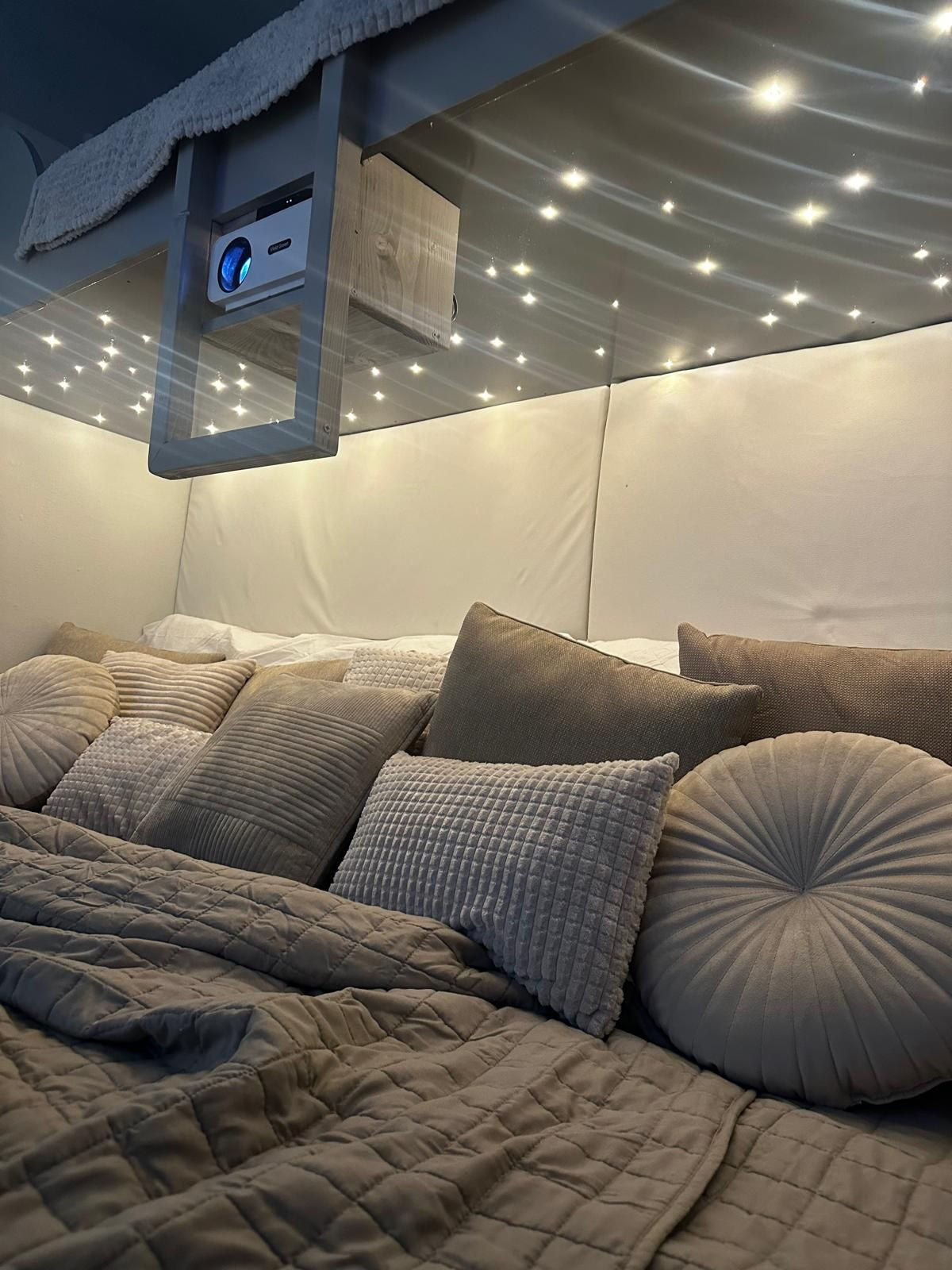 65c48c157ff01d6544282052bf45cdcf - 9