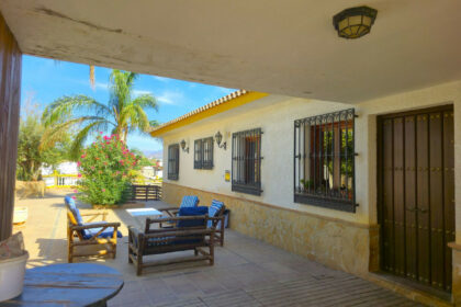 65fa2ec03dbb6003629ea16bd4abbdd0 - 42