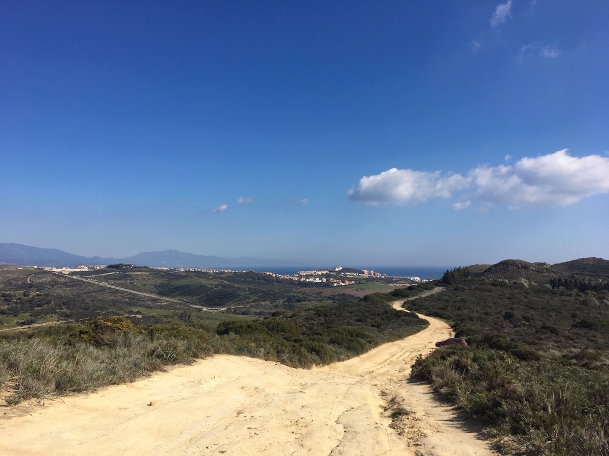 66594443e280e04e172f23e2a5fbfaab - 22