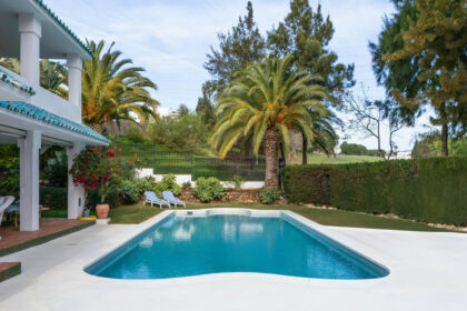 6702e0cb13c59b9a3c3418259512a4ef - 18