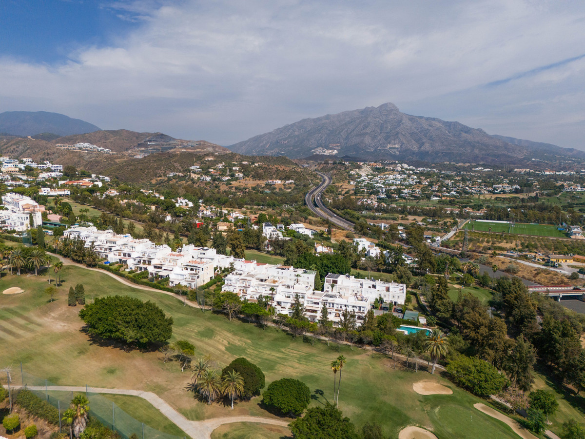 6702e0cb13c59b9a3c3418259512a4ef - 26