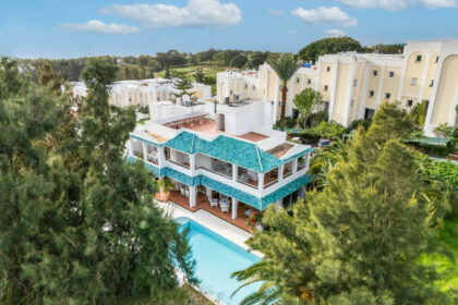 6702e0cb13c59b9a3c3418259512a4ef - 3