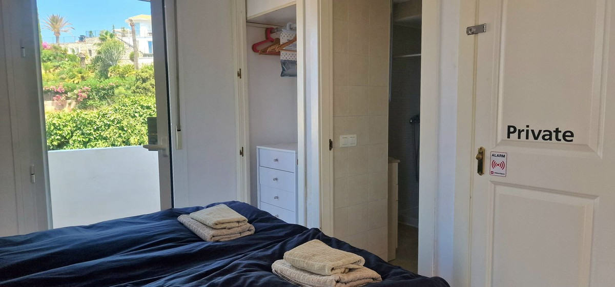 6734becda3dd8344f7d7420d9cfa4337 - 18