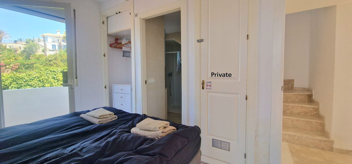 6734becda3dd8344f7d7420d9cfa4337 - 20