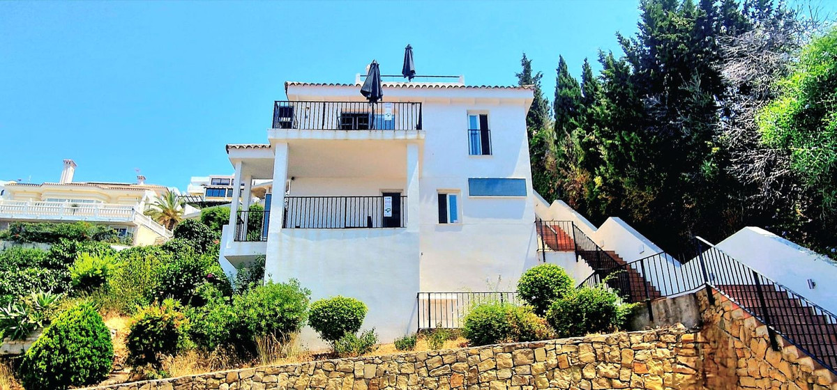 6734becda3dd8344f7d7420d9cfa4337 - 24