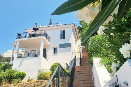 6734becda3dd8344f7d7420d9cfa4337 - 27