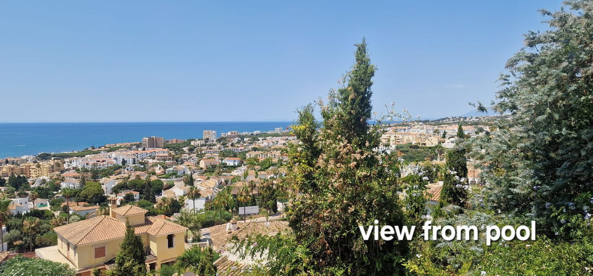 6734becda3dd8344f7d7420d9cfa4337 - 32