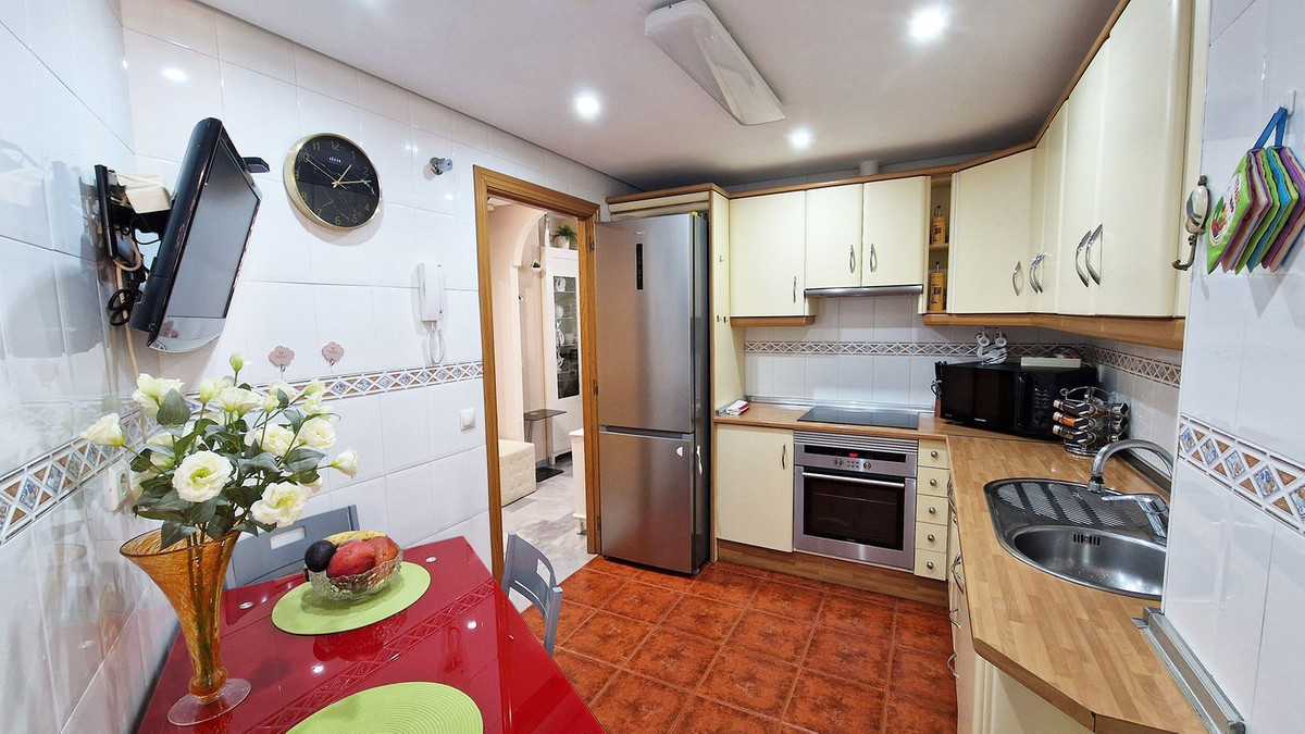 6771337605a9825849fbbb22cec30f1c - 10