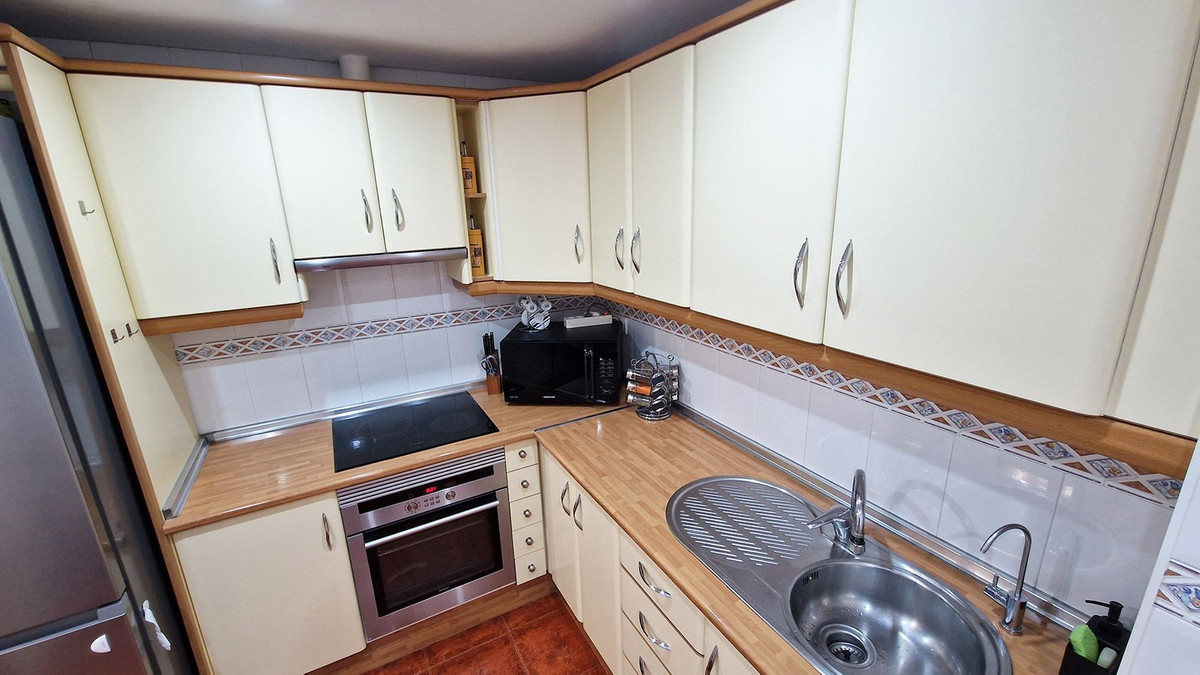 6771337605a9825849fbbb22cec30f1c - 13