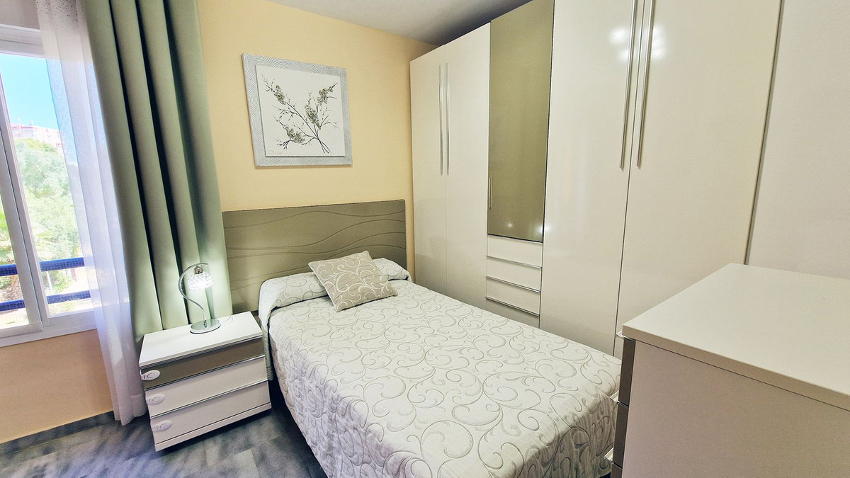 6771337605a9825849fbbb22cec30f1c - 18