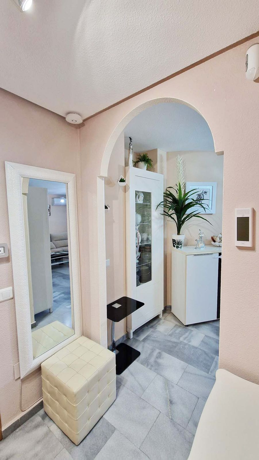 6771337605a9825849fbbb22cec30f1c - 40