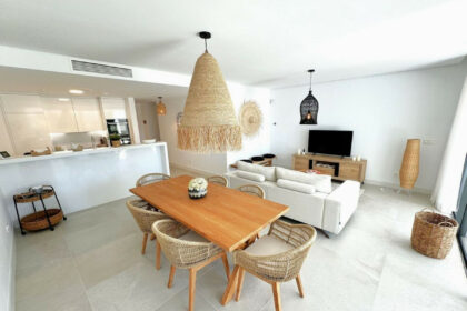 67836b483f921591f6c3abf1eb261a3e - 1