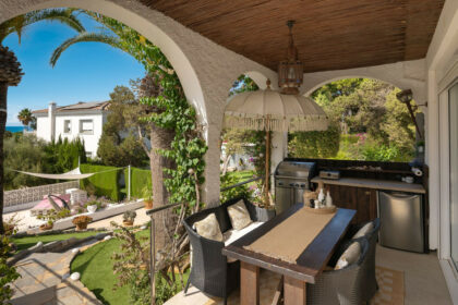 67e4d6bb6731d482a837df071ee76adc - 12