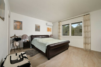 67e4d6bb6731d482a837df071ee76adc - 50