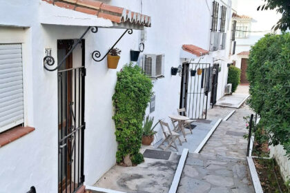 67e6f75975c587b055e668b42f5854dc - 25