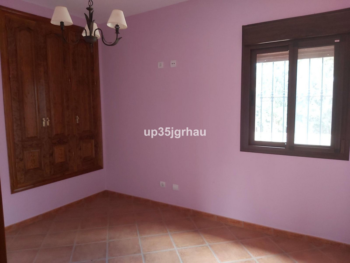 682e008c094e7ac6eb07dbb355572372 - 10