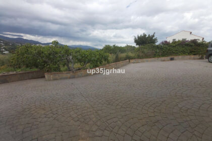 682e008c094e7ac6eb07dbb355572372 - 22