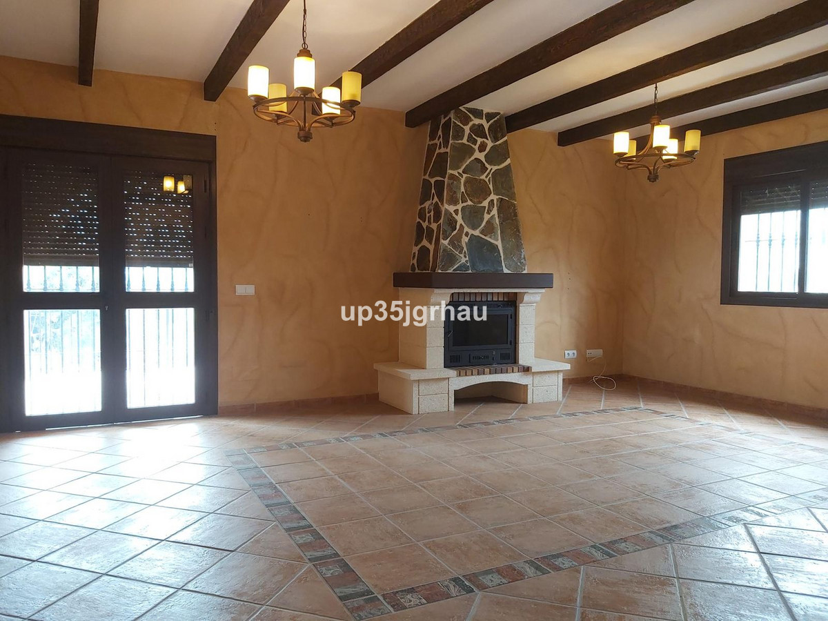 682e008c094e7ac6eb07dbb355572372 - 3