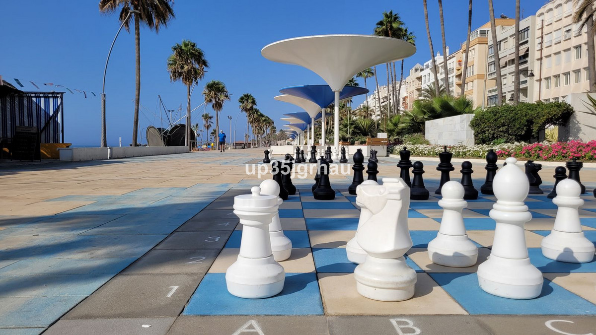 682e008c094e7ac6eb07dbb355572372 - 37