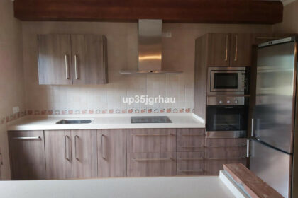 682e008c094e7ac6eb07dbb355572372 - 7